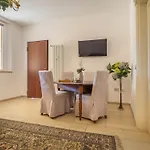 Vicino Universita Parcheggio Privato Διαμέρισμα *